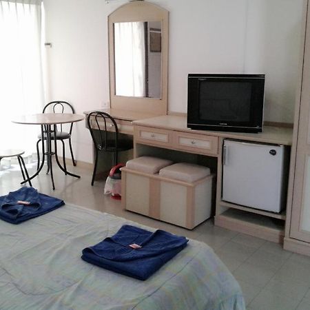 M In Korat Service Apartment Nakhonratchasima Buitenkant foto