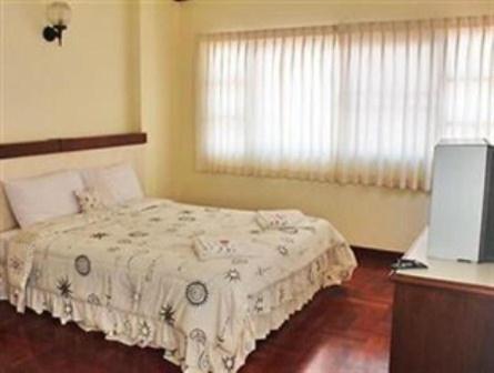 M In Korat Service Apartment Nakhonratchasima Buitenkant foto