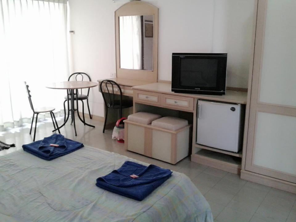 M In Korat Service Apartment Nakhonratchasima Buitenkant foto