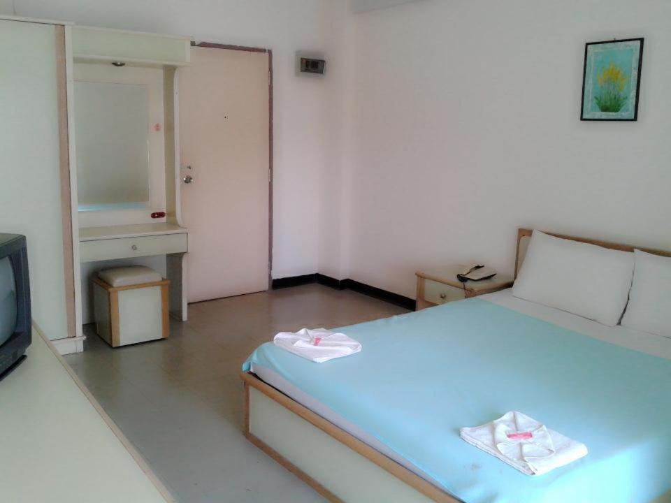 M In Korat Service Apartment Nakhonratchasima Buitenkant foto